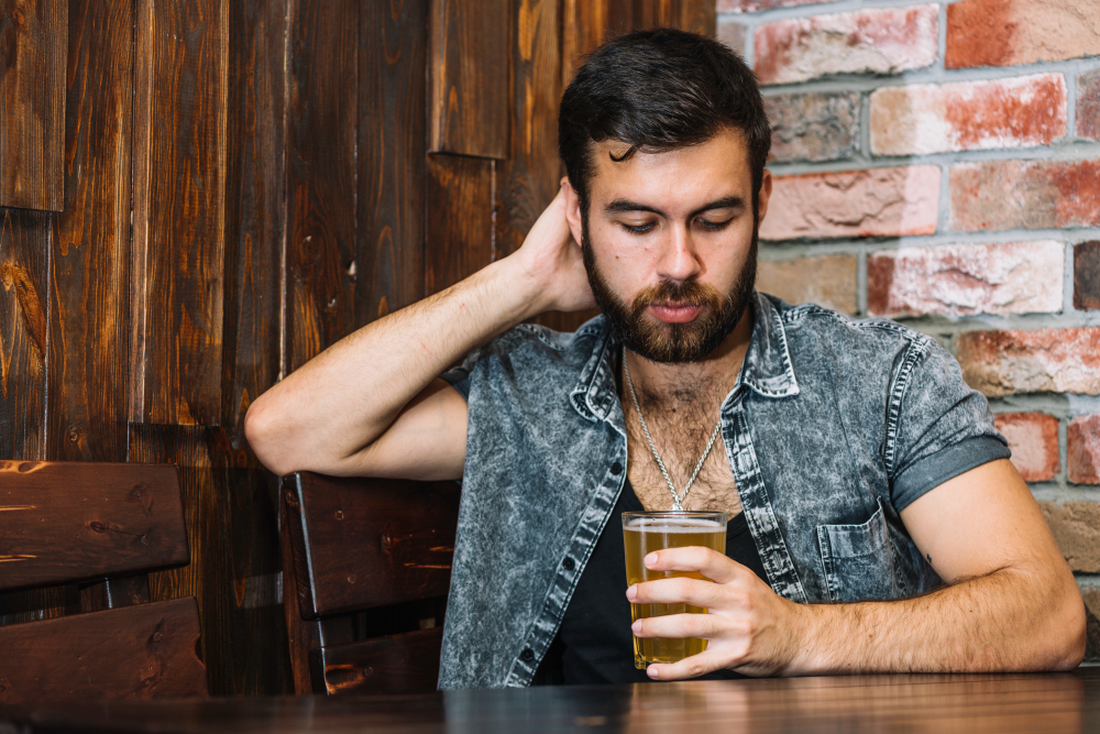 Alkohol a dieta, sport i leki – jak wpływa na organizm?